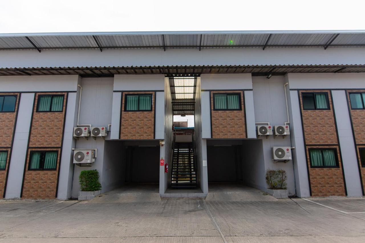 Hotel Matini Klong1 Rangsit Exterior foto