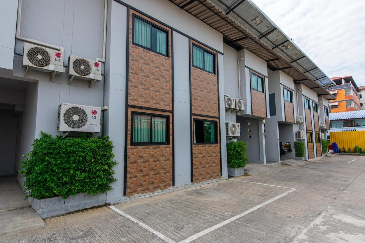 Hotel Matini Klong1 Rangsit Exterior foto