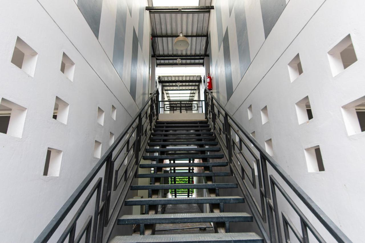 Hotel Matini Klong1 Rangsit Exterior foto